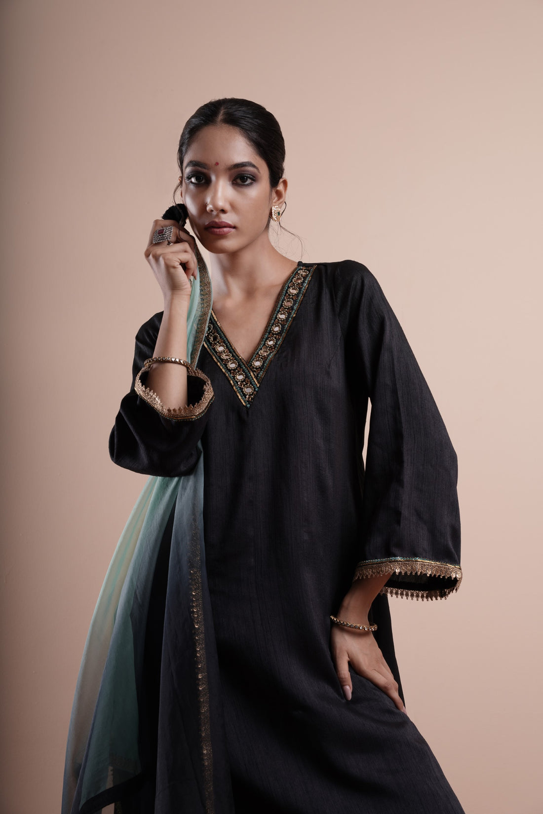 Farah Zardozi Kurta Set With Ombre Dupatta